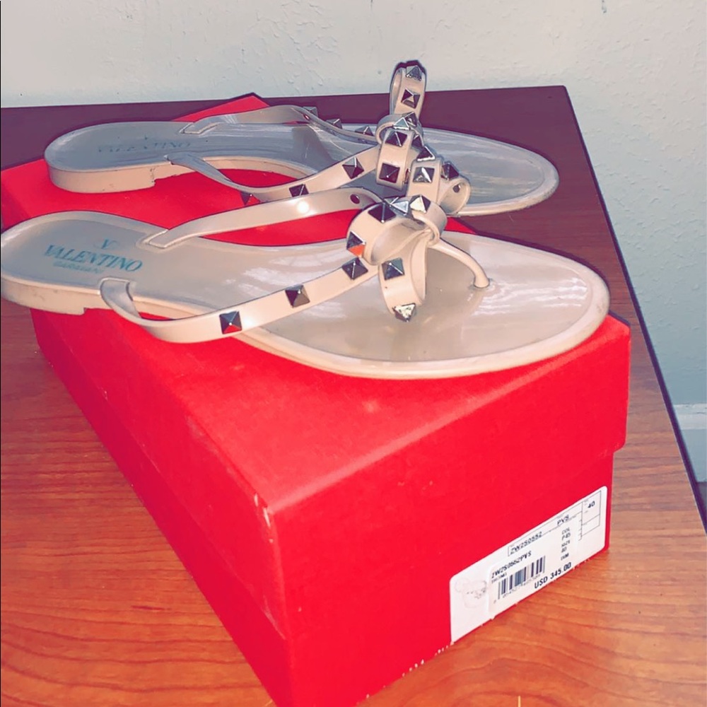Valentino Garavani Rockstud Size 9